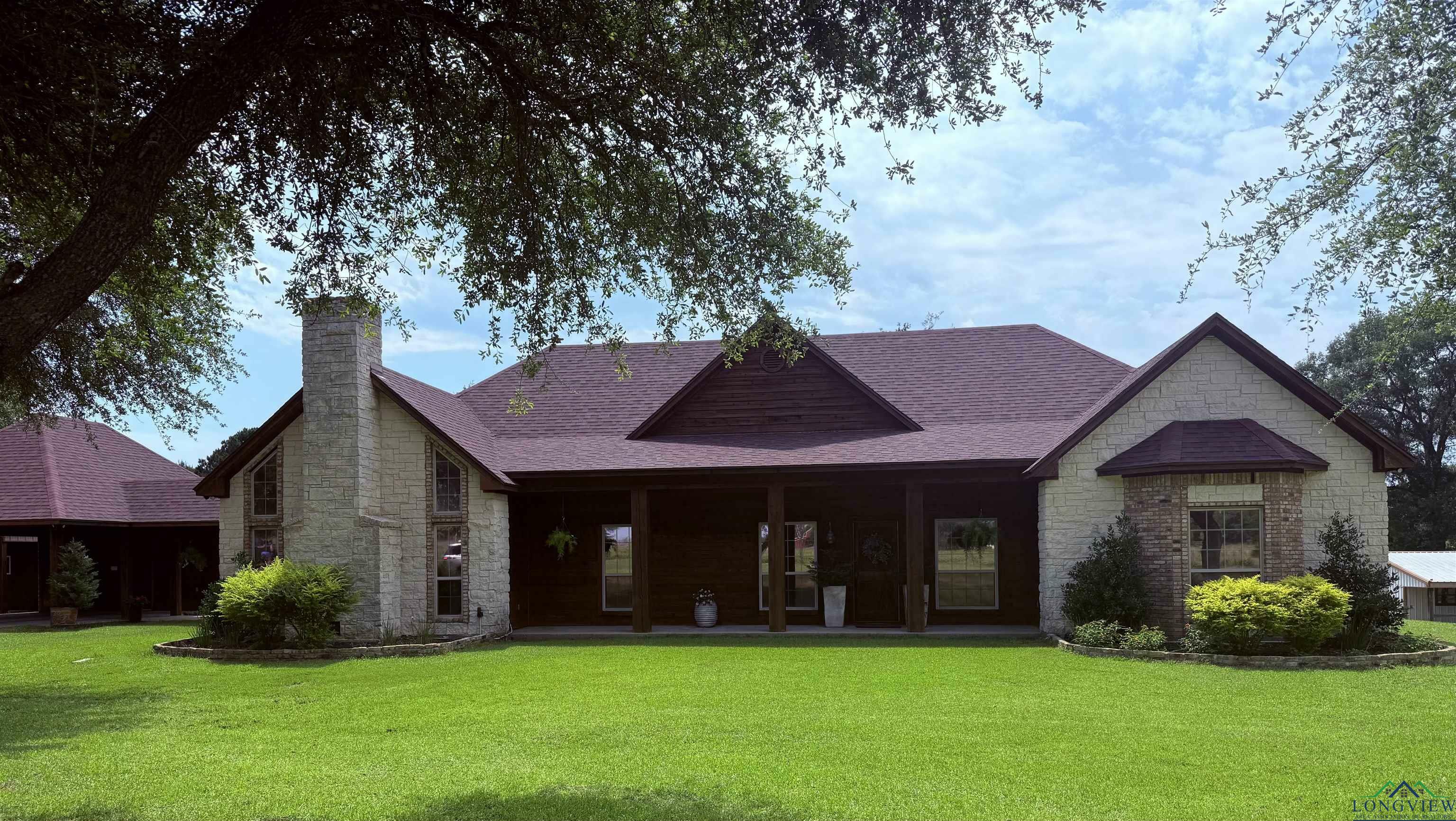 Property Photo: 375 Cr 3812 TX 75789
