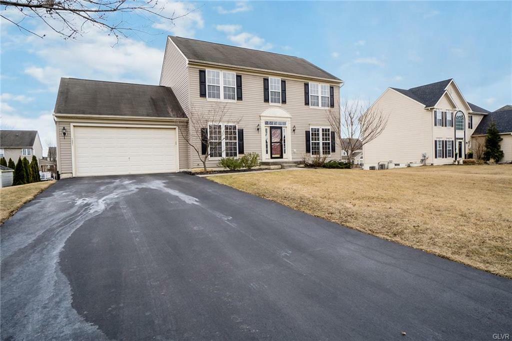 Property Photo: 5921 Monocacy Drive PA 18017