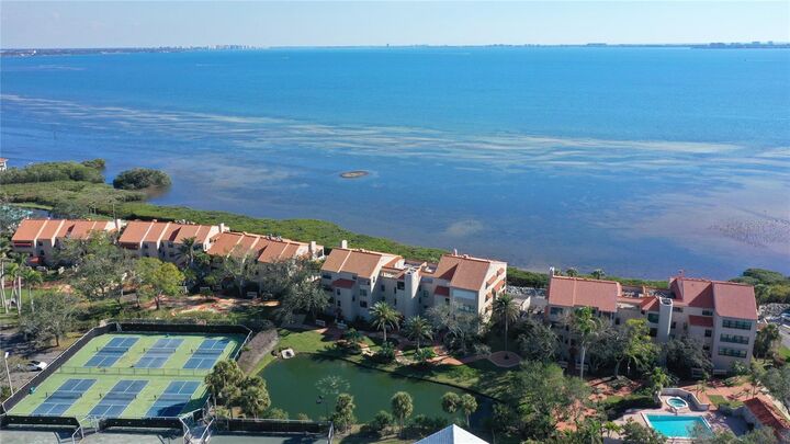 Property Photo: 4535 Bay Club Drive FL 34210