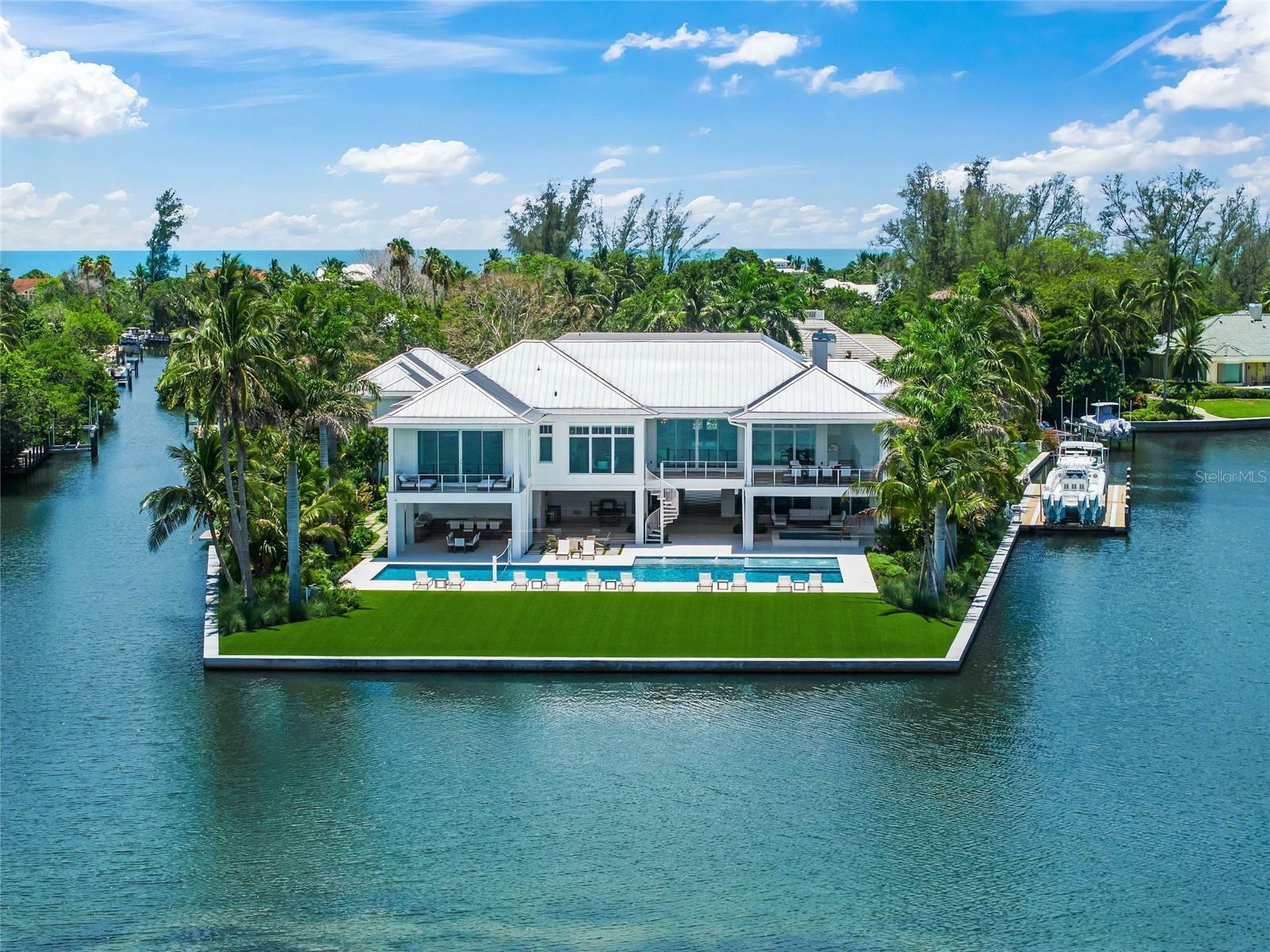 612 Juan Anasco Drive  Longboat Key FL 34228 photo