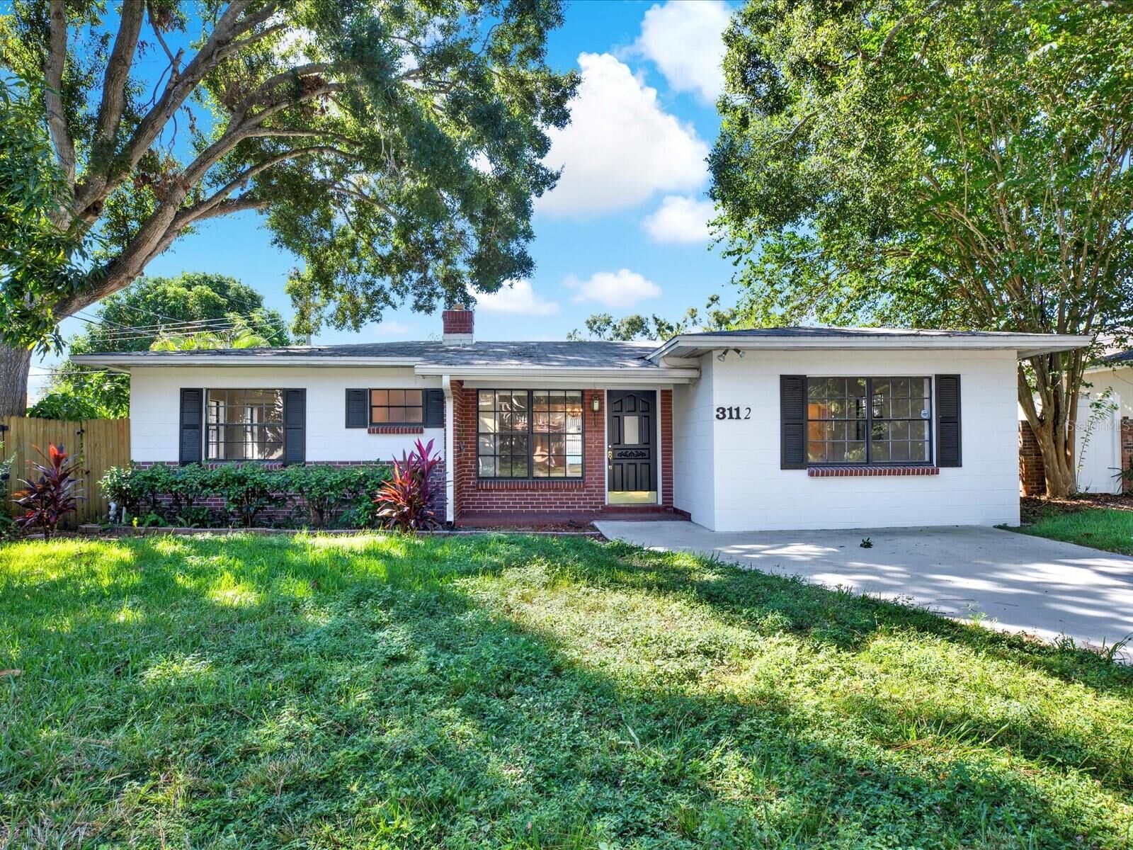 Property Photo: 3112 S Julia Circle FL 33629