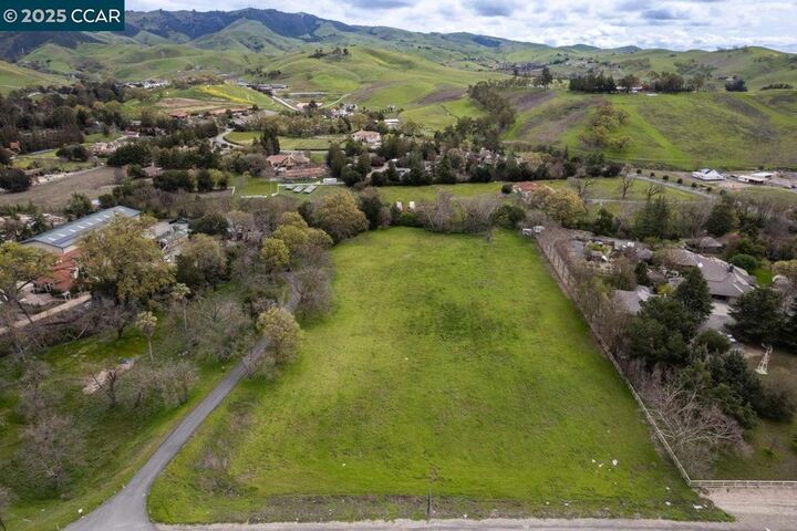 Property Photo: 5201 Camino Tassajara CA 94506