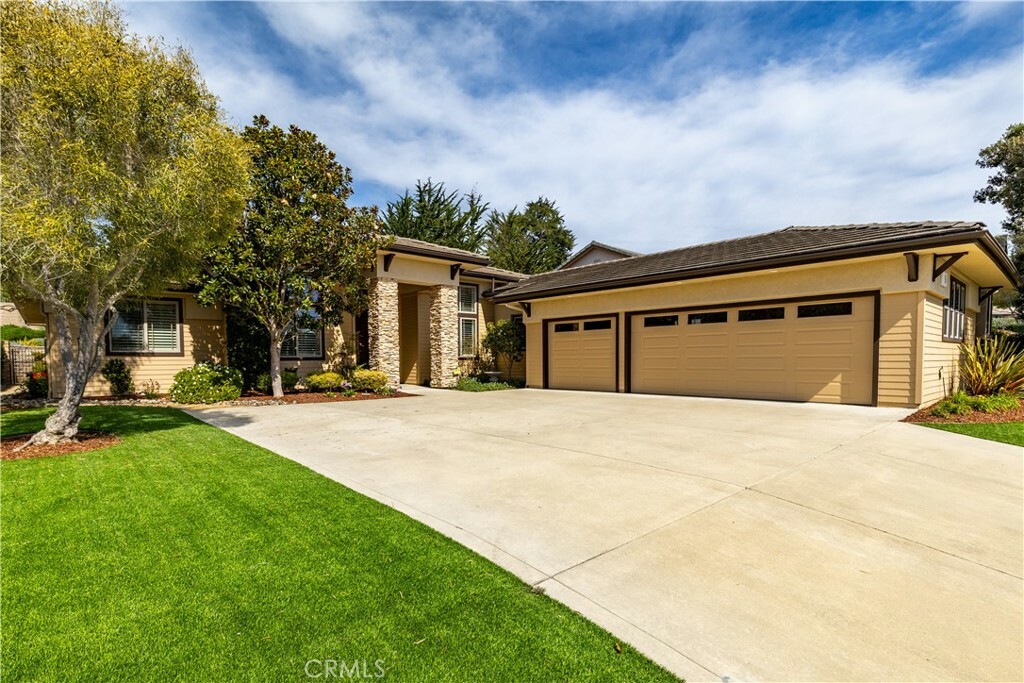 Property Photo:  936 Wigeon Way  CA 93420 