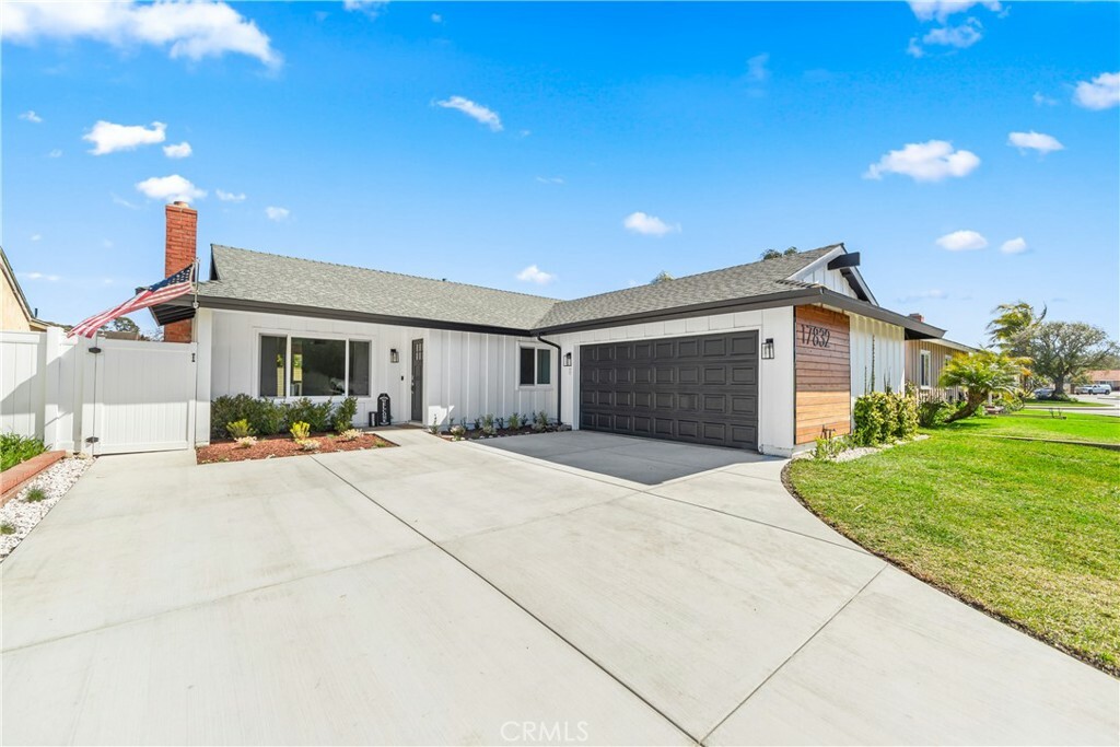 Property Photo:  17832 Carranza Lane  CA 92647 