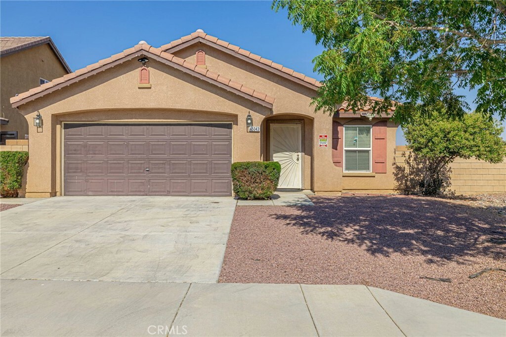 Property Photo: 45043 18th Street E CA 93535