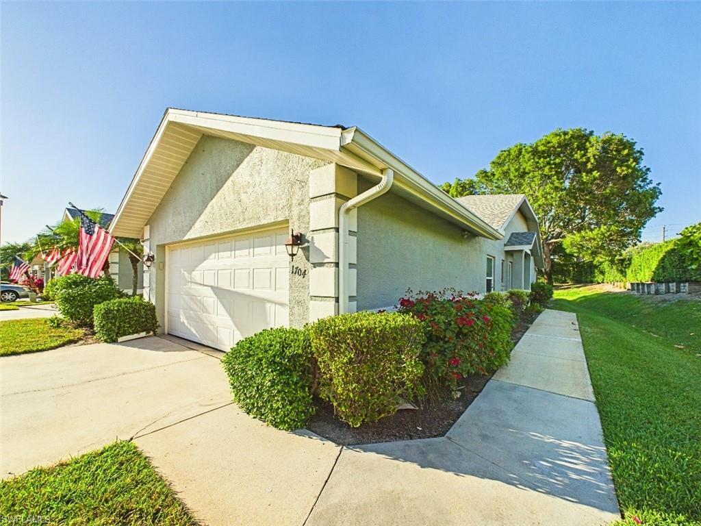 Property Photo: 1704 Royal Cir 602 FL 34112