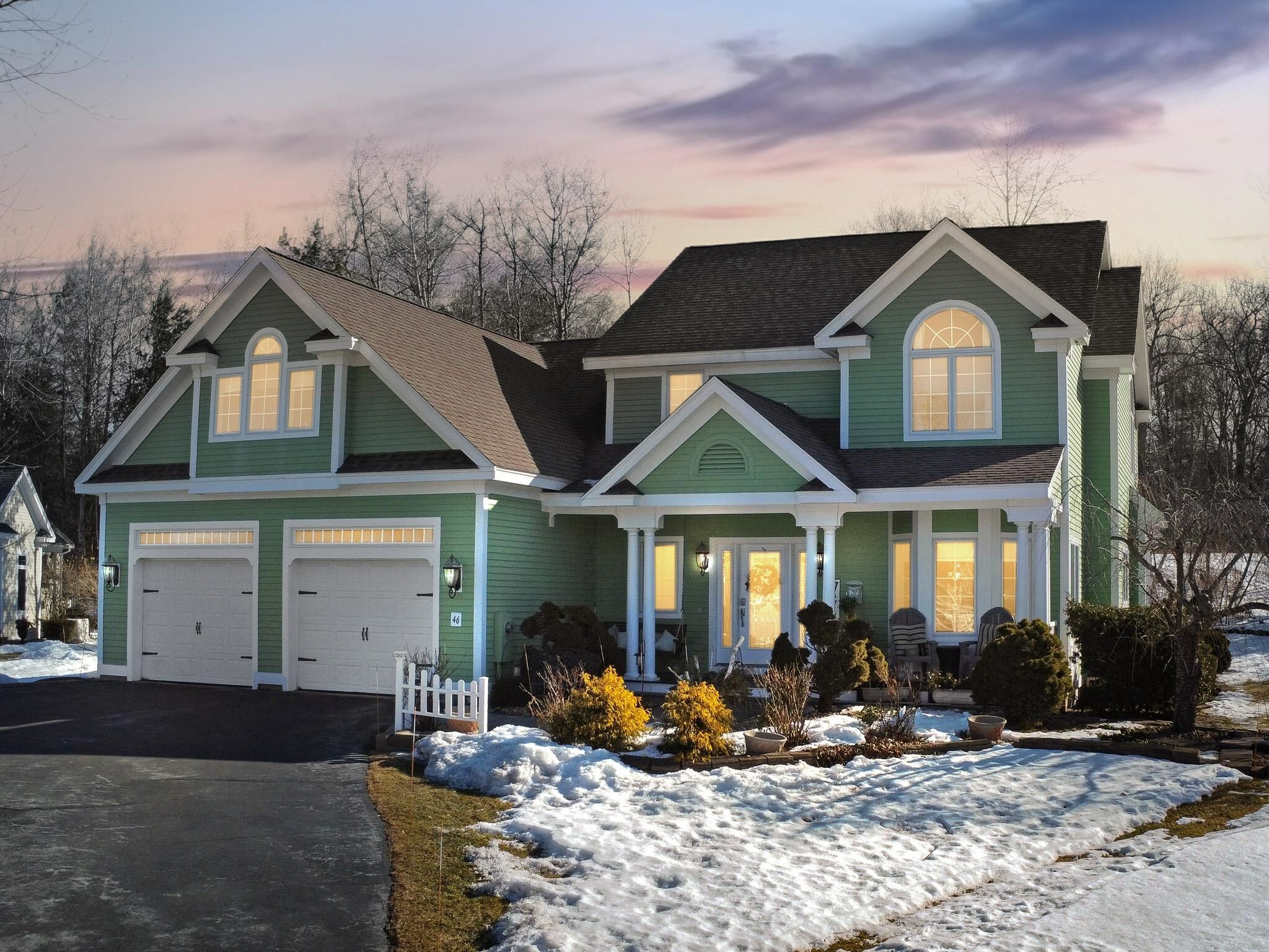 Property Photo: 46 Hawkins Glen Drive NH 03079