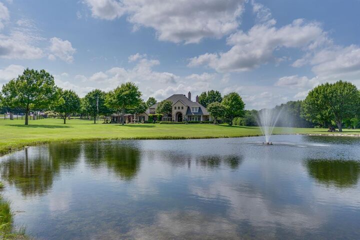 Property Photo: 725 Locust Drive TX 75154