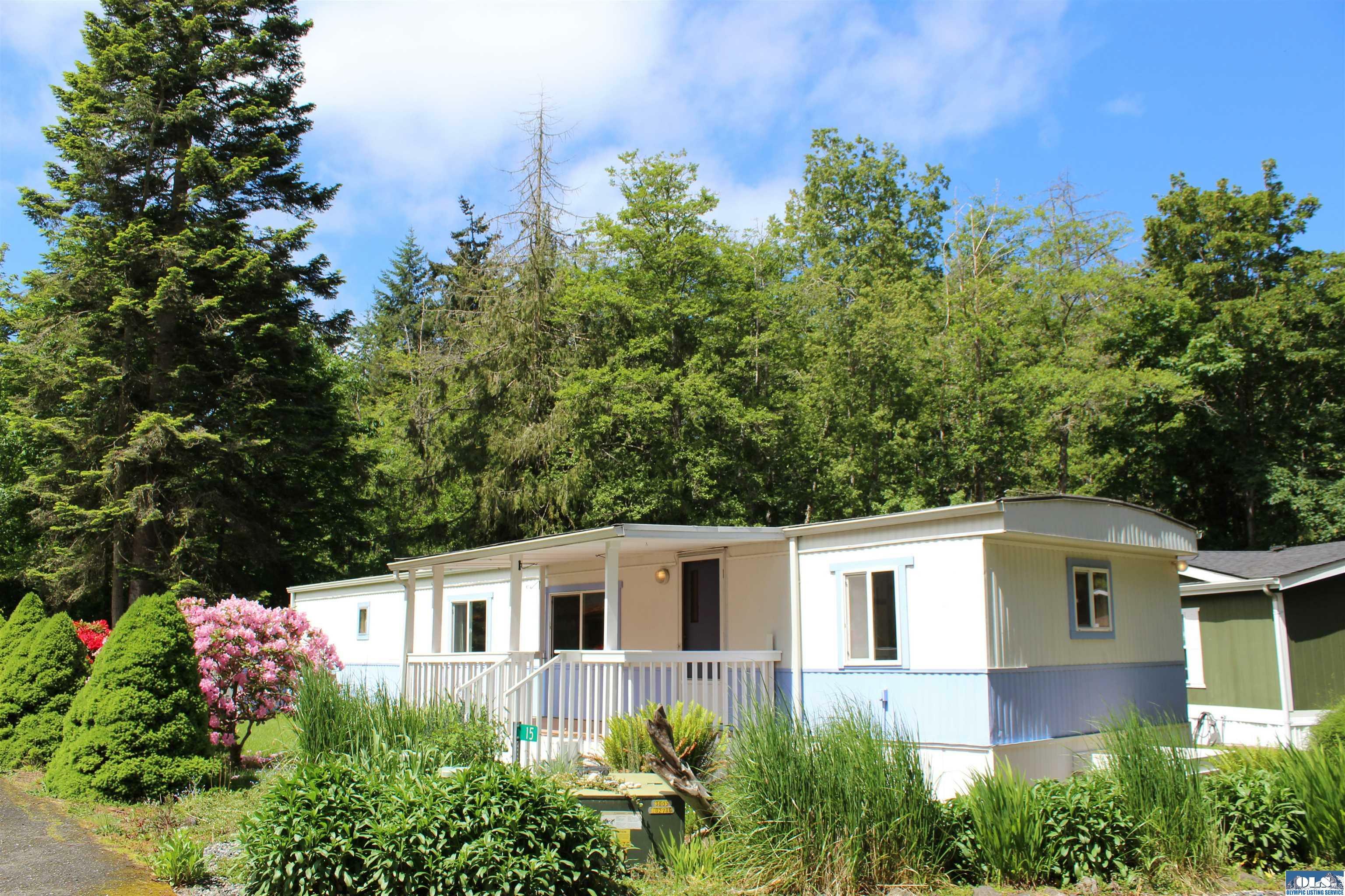Property Photo: 472 Leighland Ave., #15 WA 98362