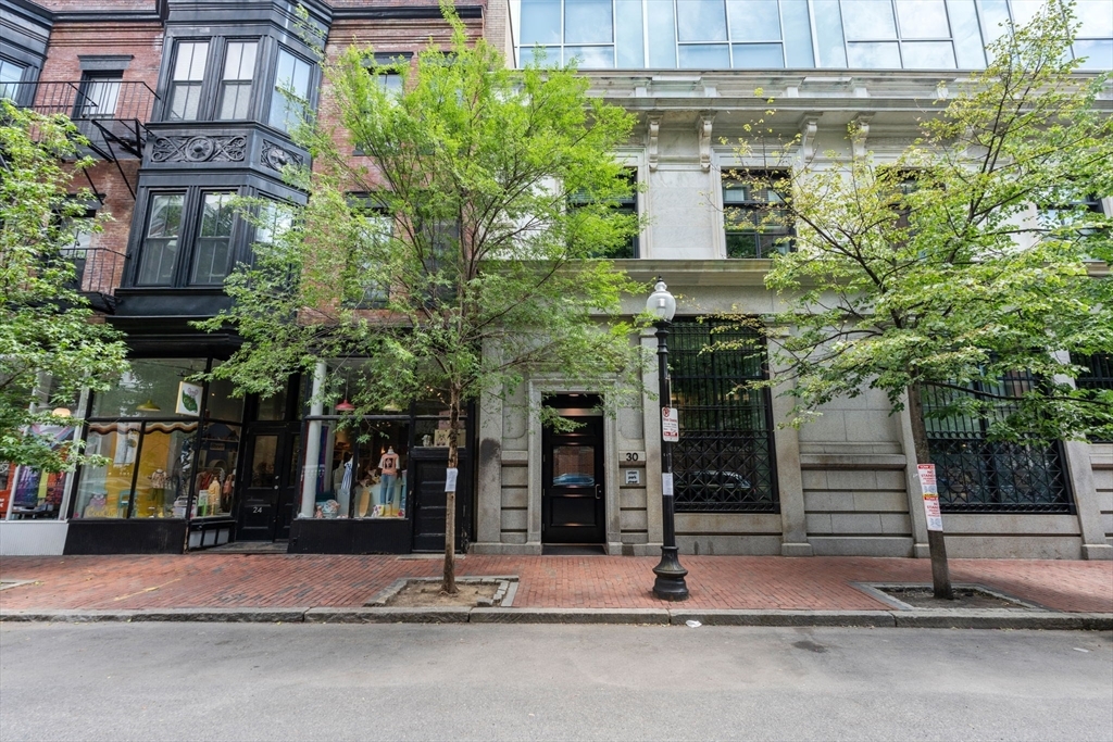 Property Photo: 30 Union Park St 503 MA 02118