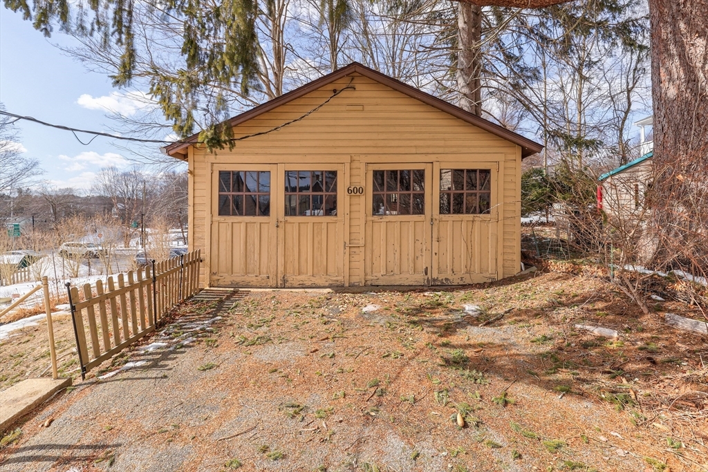 Property Photo:  600 Main St  MA 01566 