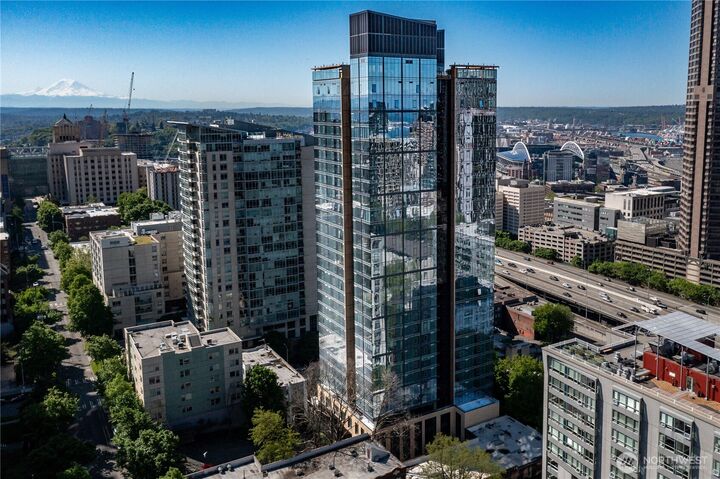 800  Columbia Street 1908  Seattle WA 98104 photo