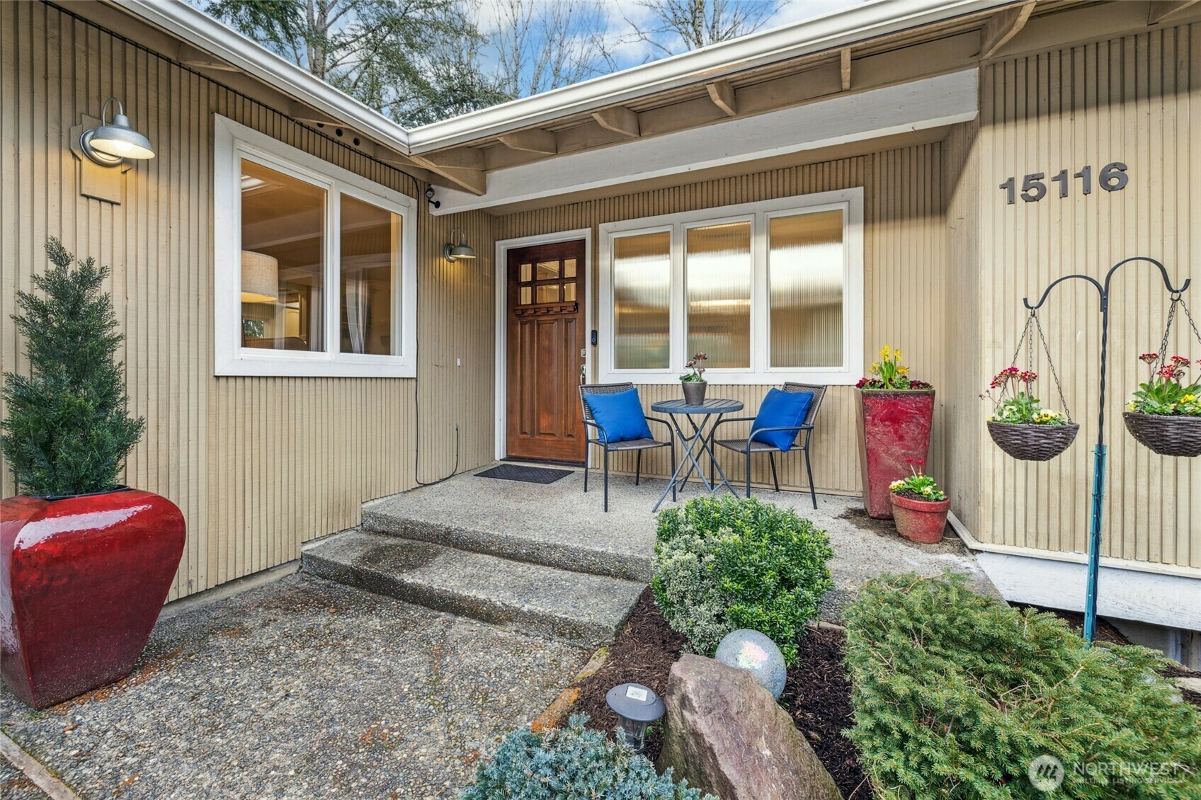 Property Photo: 15116 SE 46th Way WA 98006