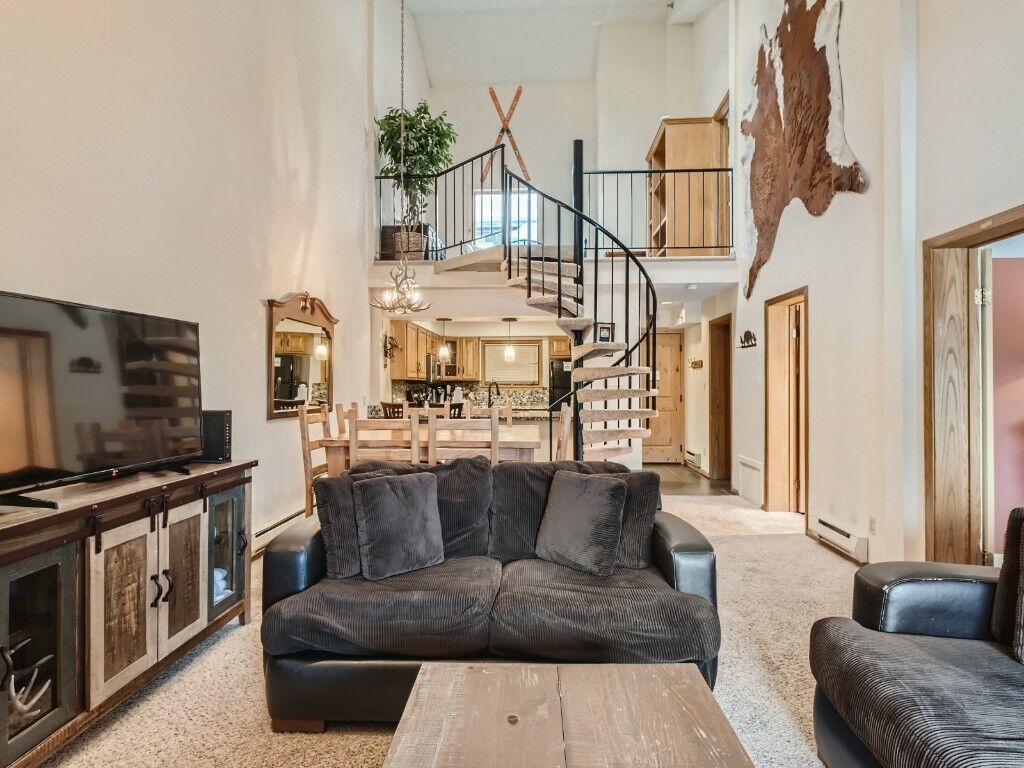 Property Photo: 530 S French Street 302 CO 80424