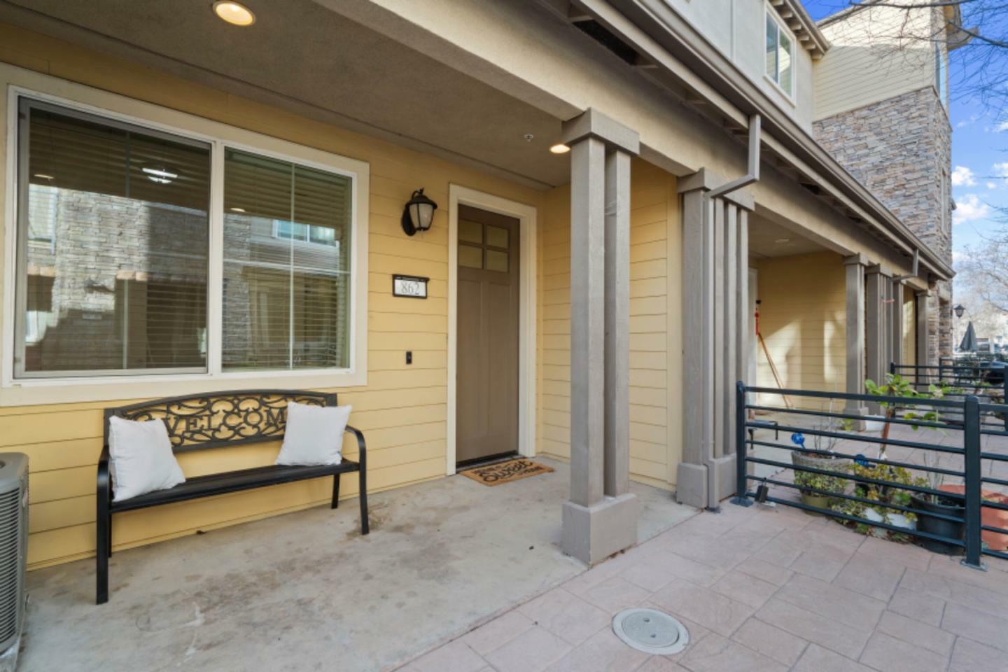 Property Photo:  862 White Moonstone Loop  CA 95123 