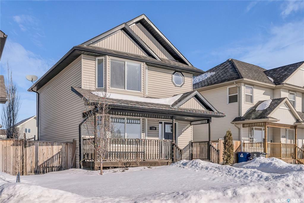 Property Photo:  126 East Hampton Boulevard  SK S7R 0A8 