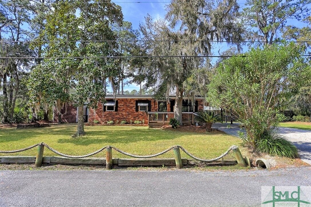 Property Photo:  903 Wilma Street  GA 31410 