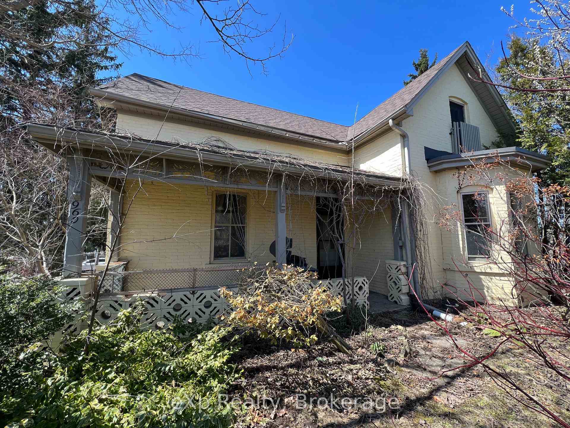 Property Photo: 960 9th Avenue E ON N4K 3E7