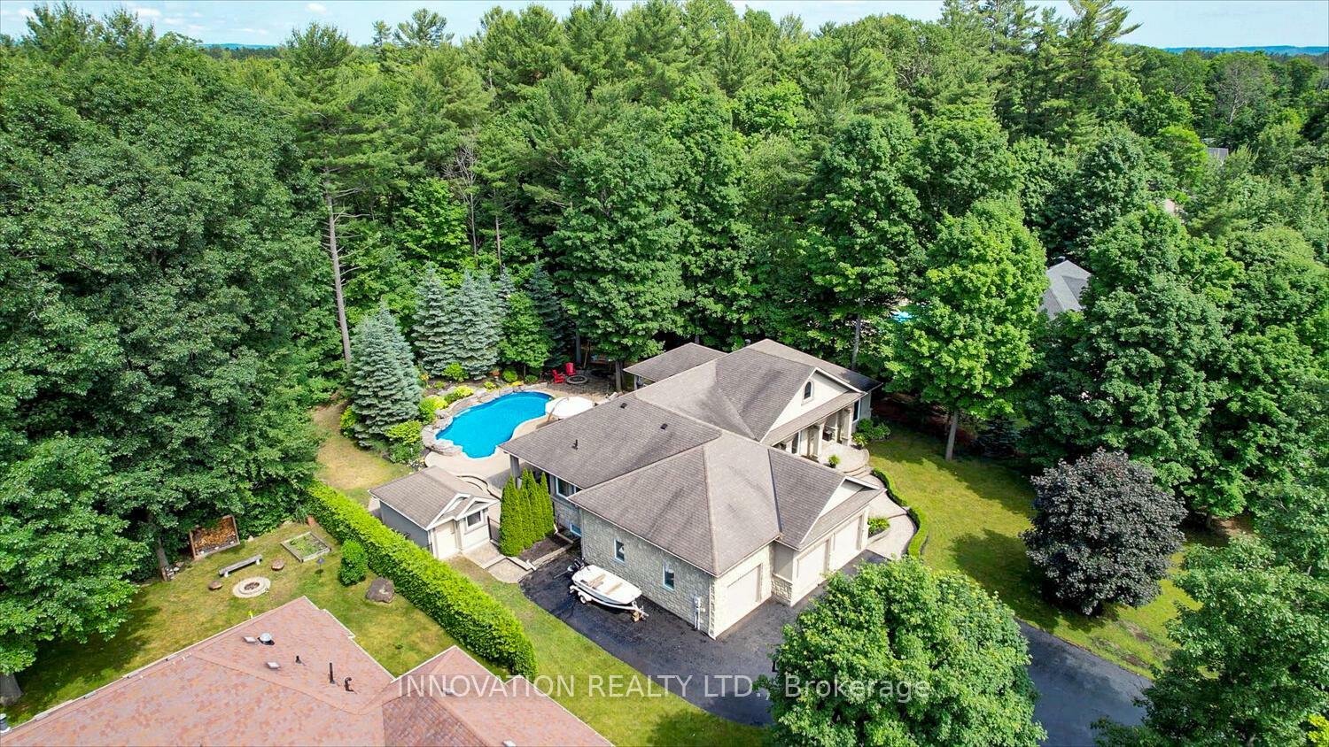 Photo de la propriété: 28 Laddie Lane ON L9X 0C3