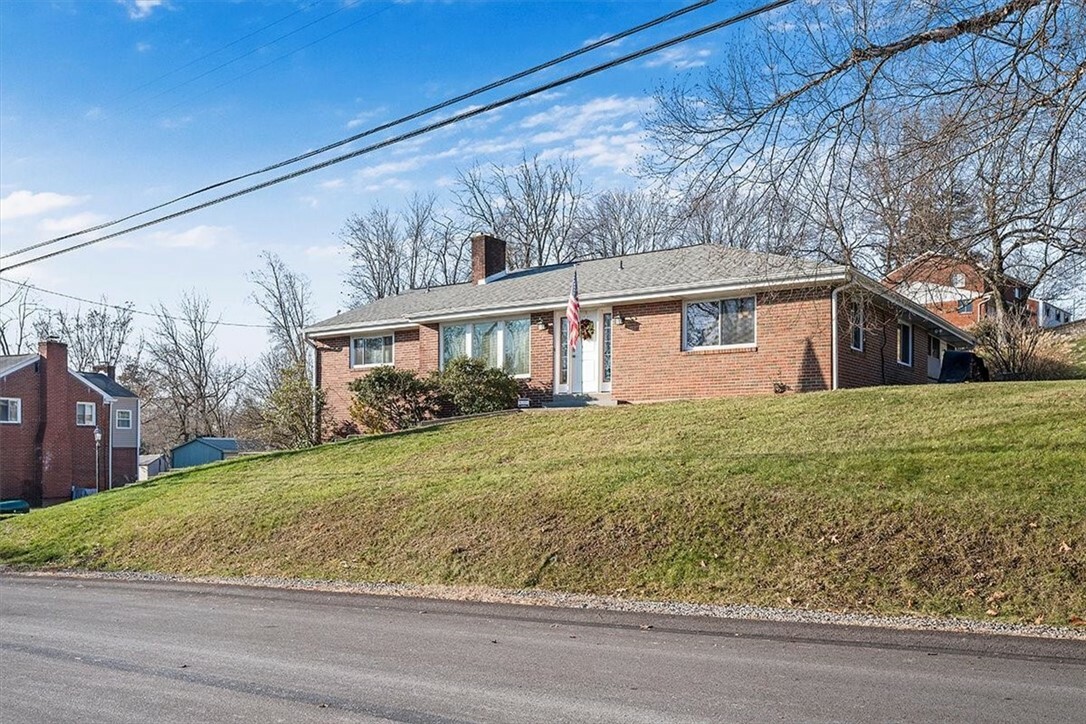 Property Photo:  175 Ridgewood  PA 15237 