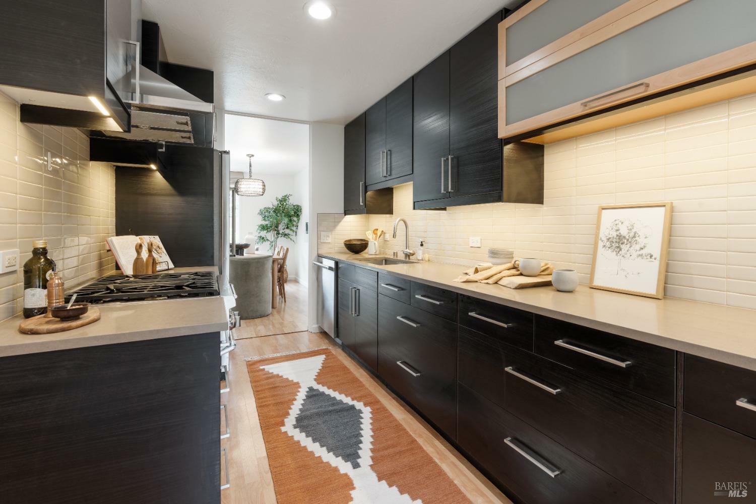 124 Surrey Lane  San Rafael CA 94903 photo