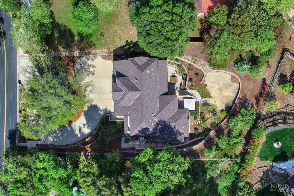 Property Photo: 184 Wykoff Drive CA 95688