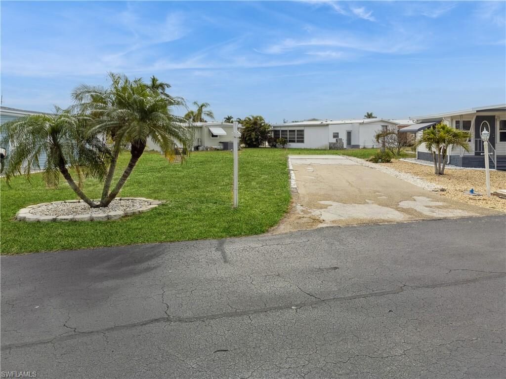 Property Photo:  97 Elise Dr  FL 33908 