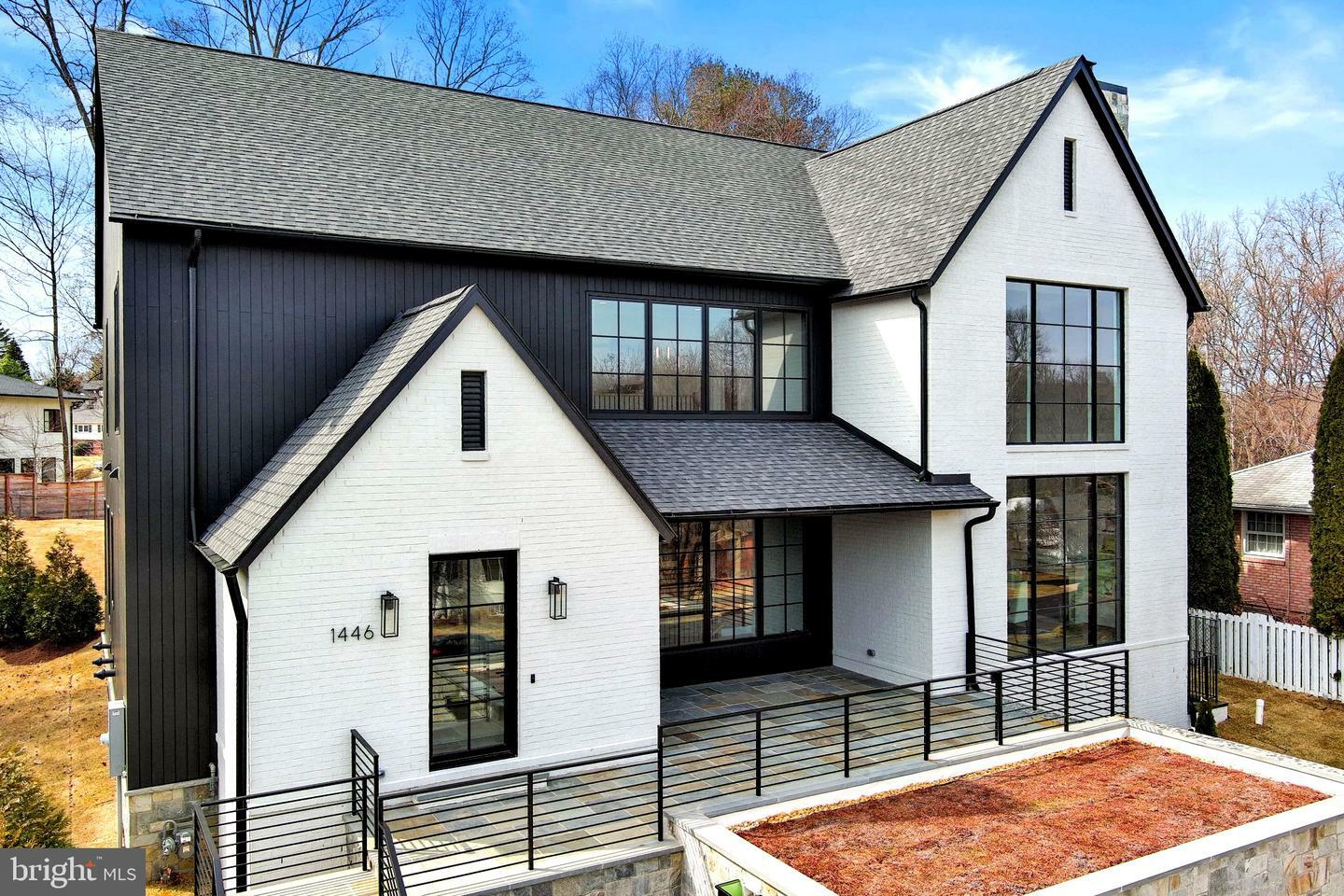 Property Photo: 1446 Cola Drive VA 22101