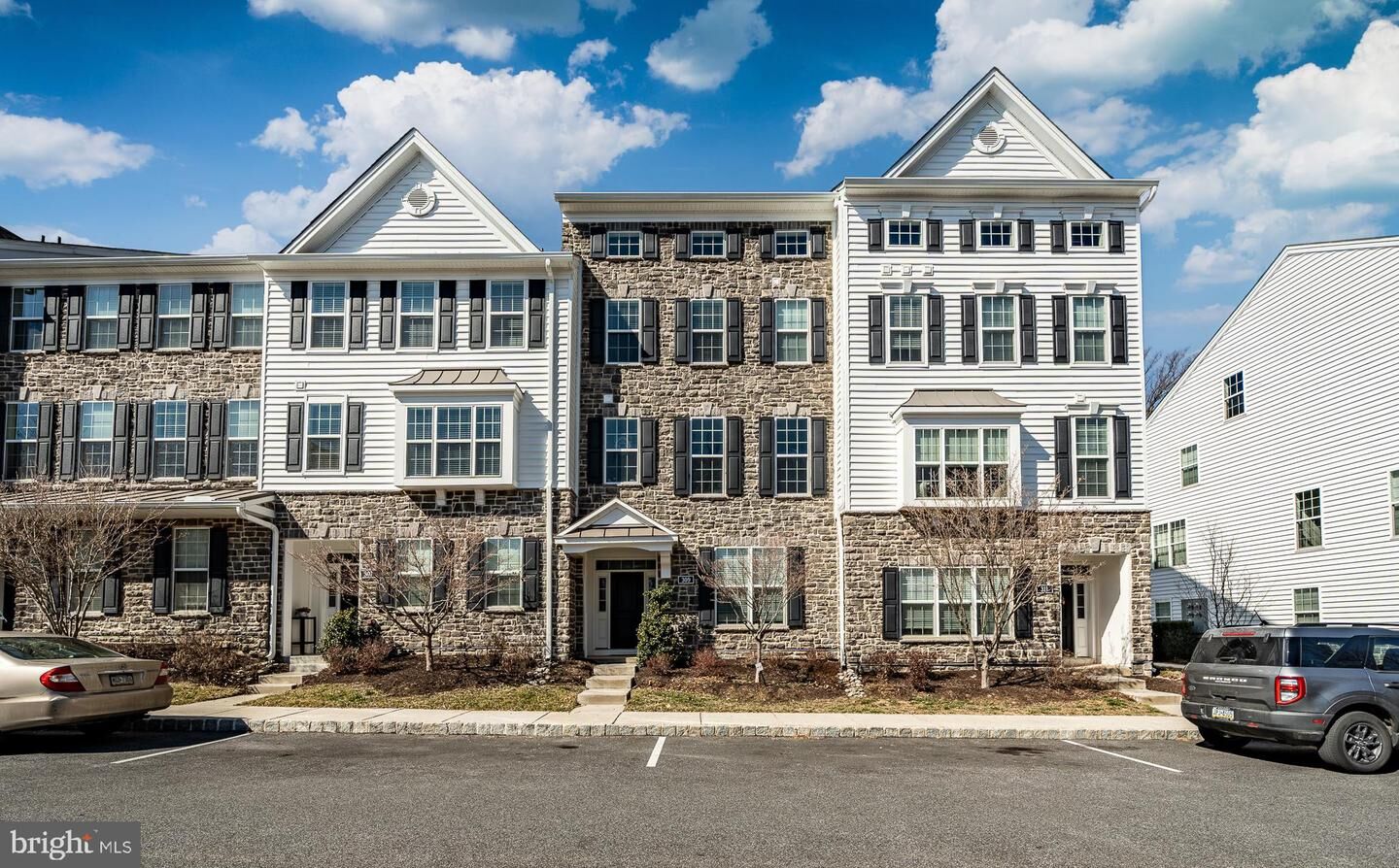 Property Photo:  309 Murray Lane  PA 19063 