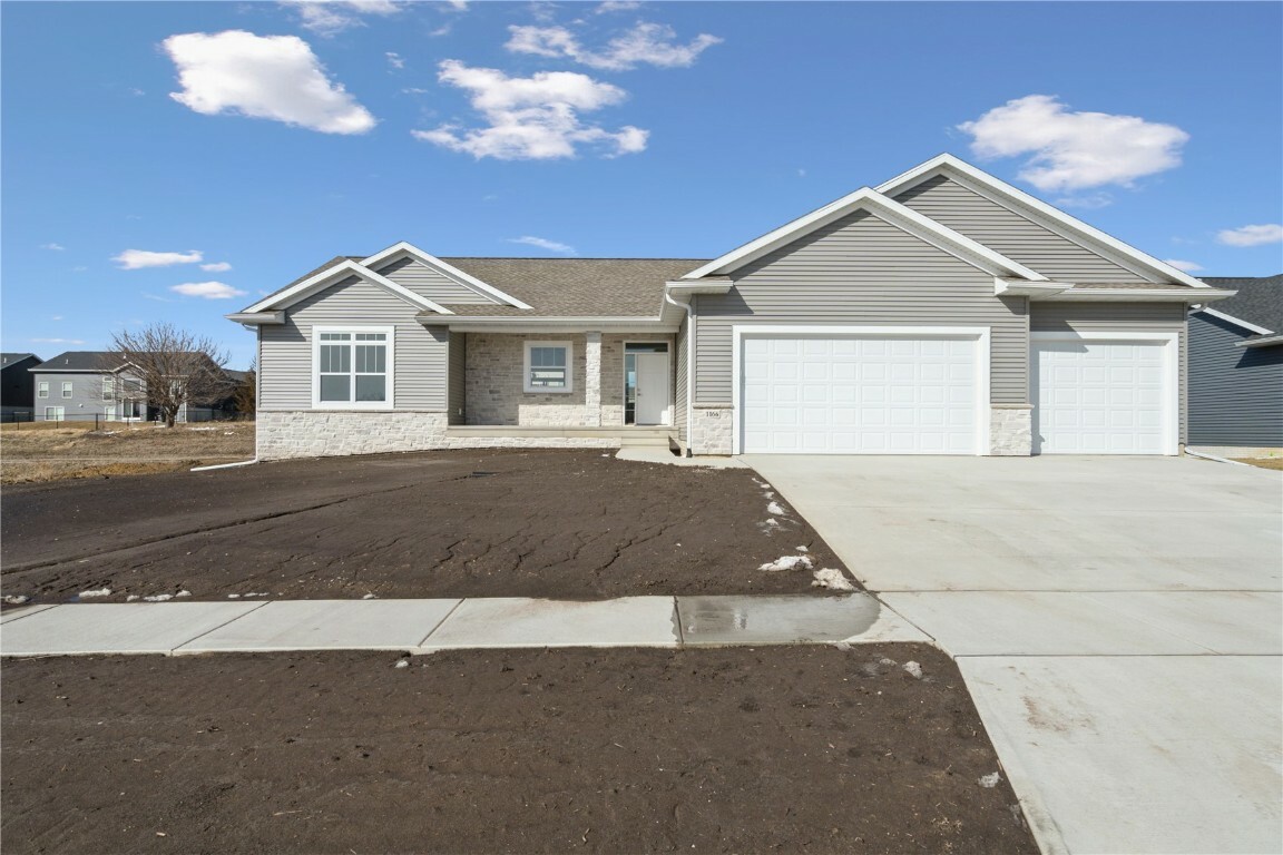 1166 Stable Ridge Dr  Marion IA 52302 photo