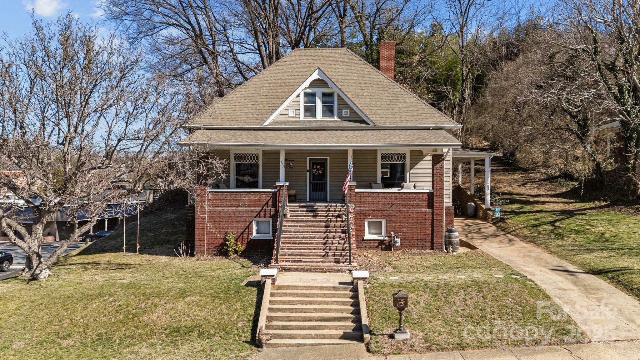 Property Photo:  173 Academy Street  NC 28716 