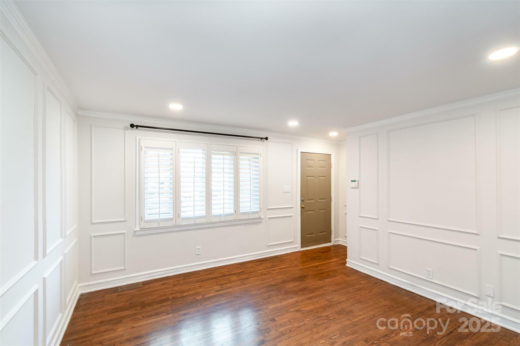 Property Photo: 1831 Jameston Drive NC 28209