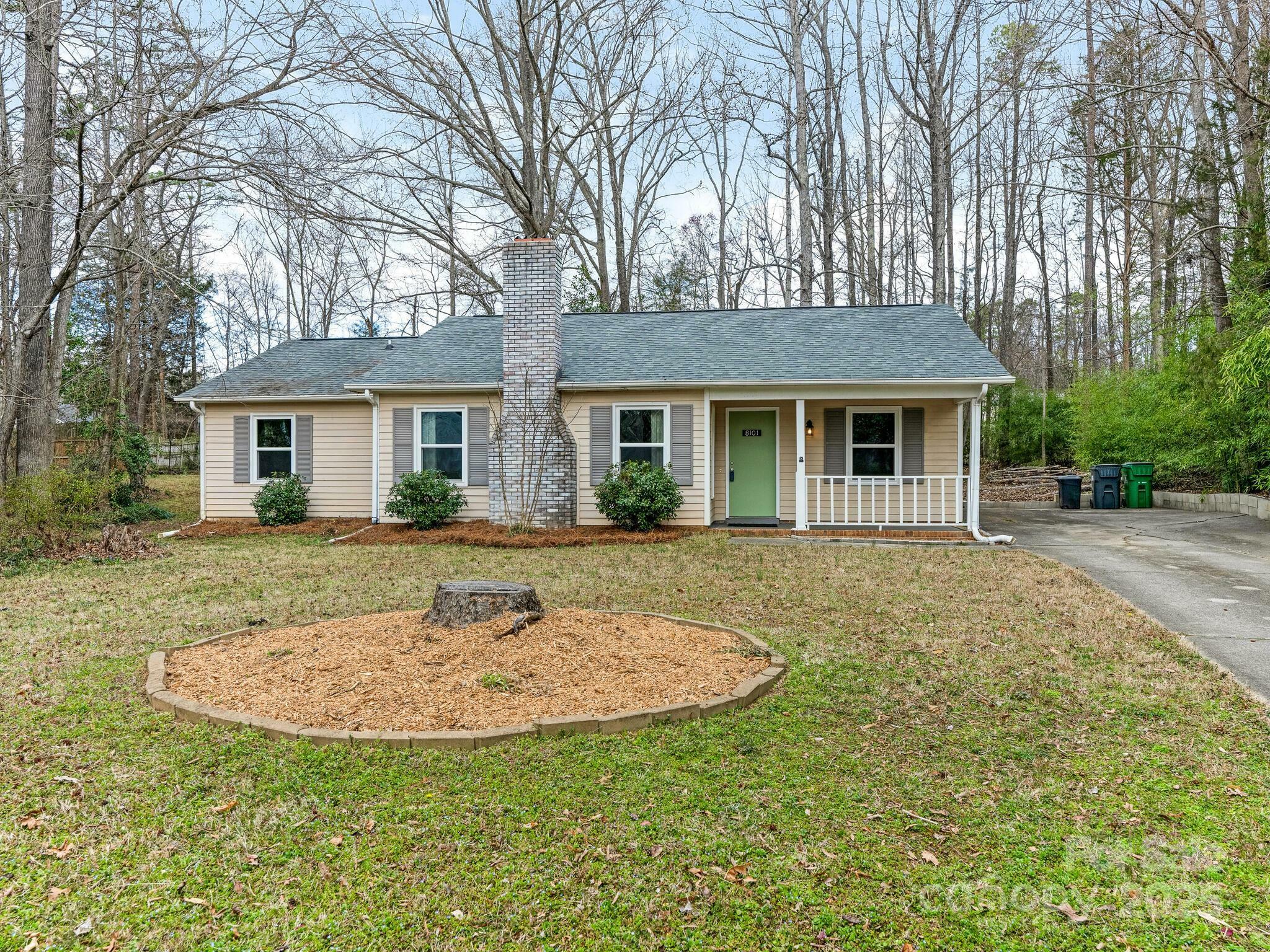 Property Photo:  8101 Coxwood Court  NC 28227 