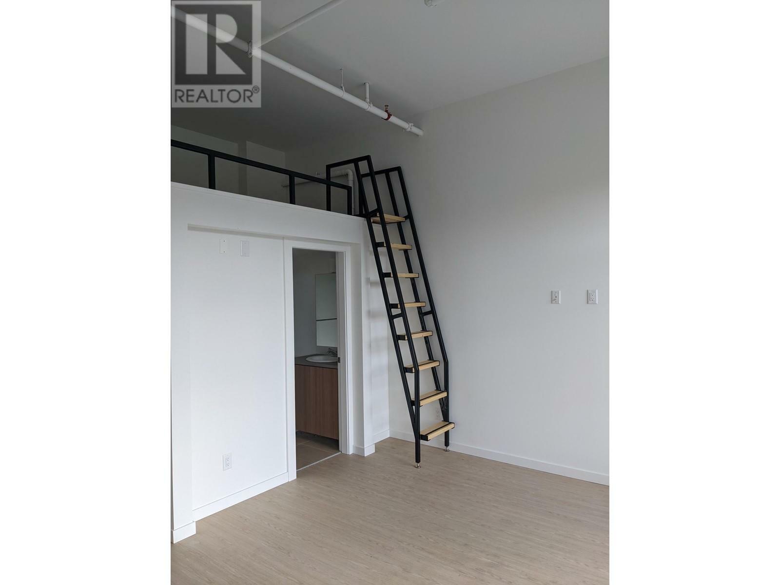 Property Photo:  39771 Government Road 101  BC V8B 0G3 
