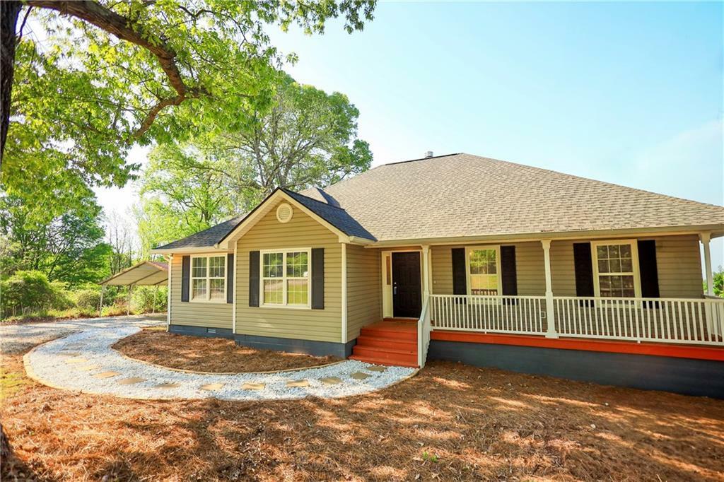 Property Photo: 1059 McRee Road GA 30549