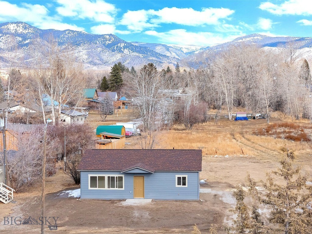 Property Photo: 113 Washington Street MT 59749