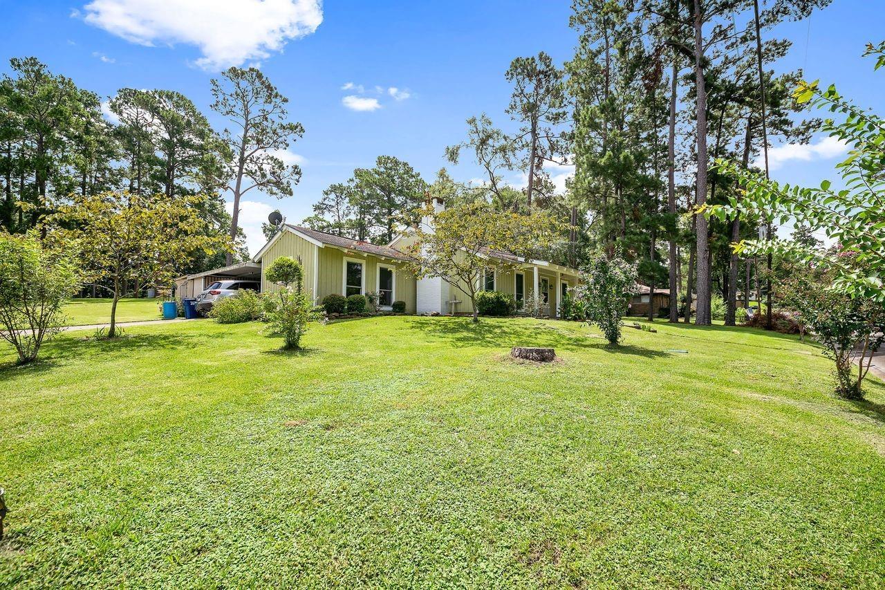Property Photo: 301 Skyview Drive TX 77351