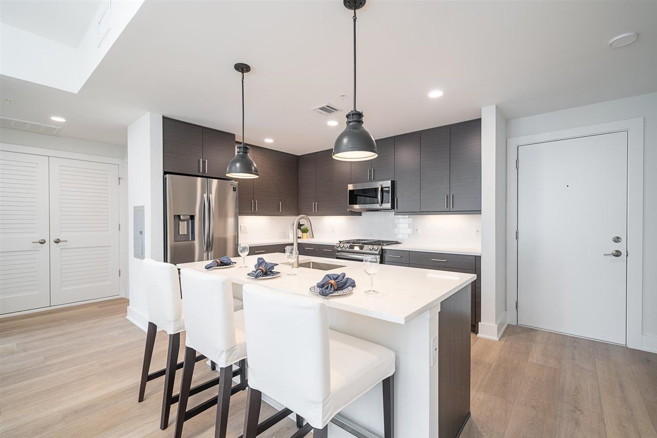 Property Photo:  418 Palisade Ave 411  NJ 07307
