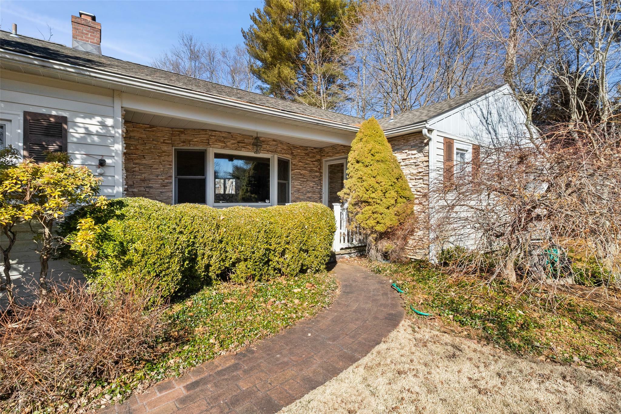 Property Photo:  5 Sleator Drive  NY 10562 