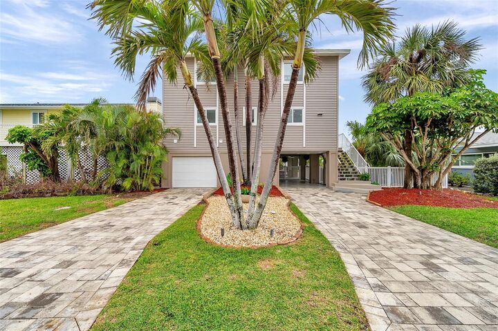 Property Photo: 17404 1st Street E FL 33708