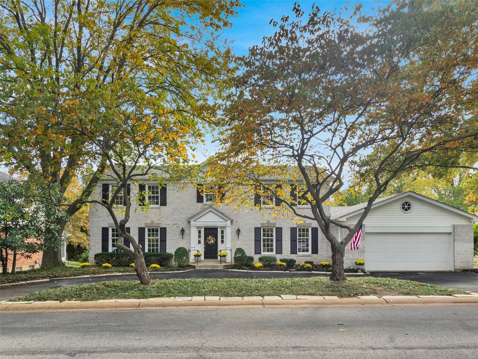 Property Photo: 11920 Country Club Drive MO 63131