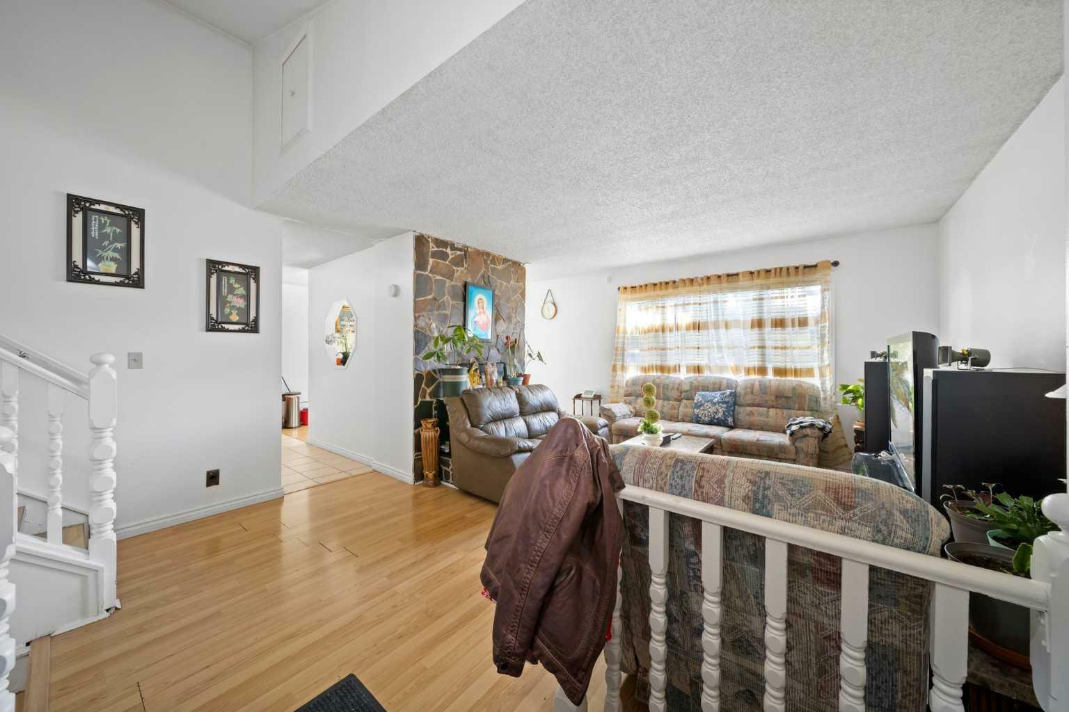 Property Photo:  34 Grimson Street  AB T4P 2N9 