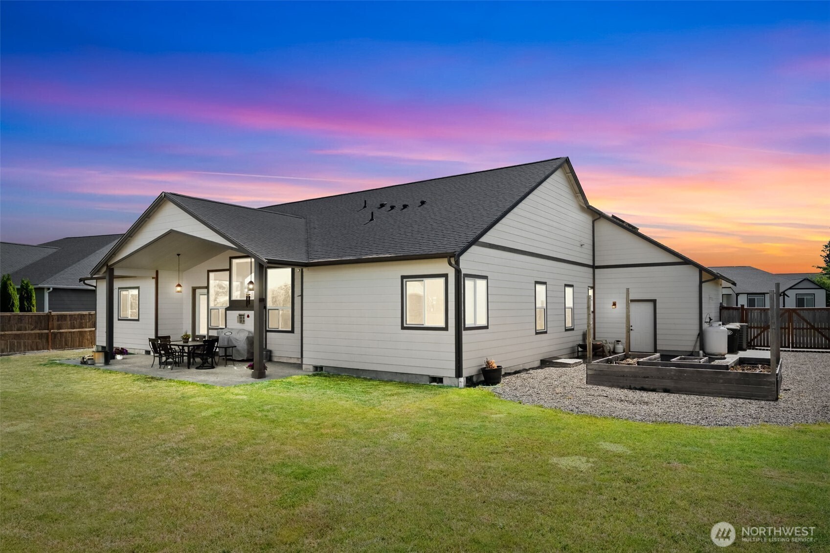 Property Photo:  8547  Horizon Lane SE  WA 98501 