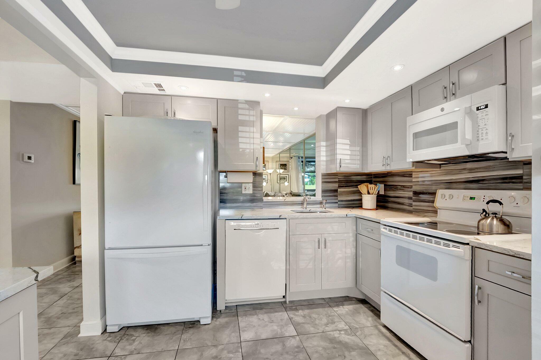 Property Photo: 14671 Bonaire Boulevard 109 FL 33446