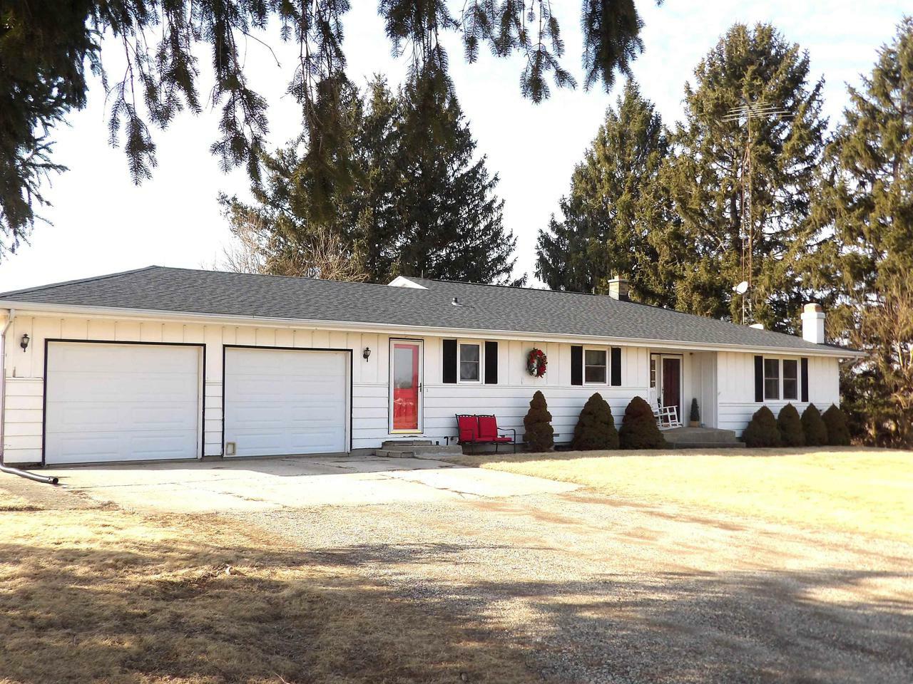 Property Photo:  3905 West County Road Wc  WI 53548 