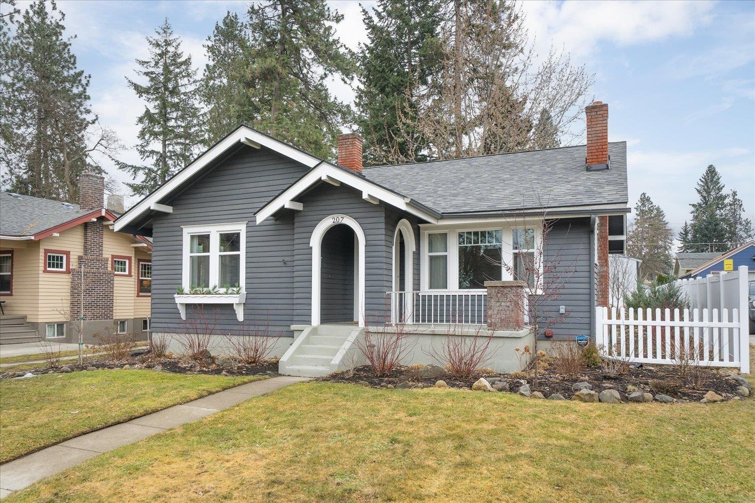 Property Photo:  207 W 27th Ave  WA 99203 