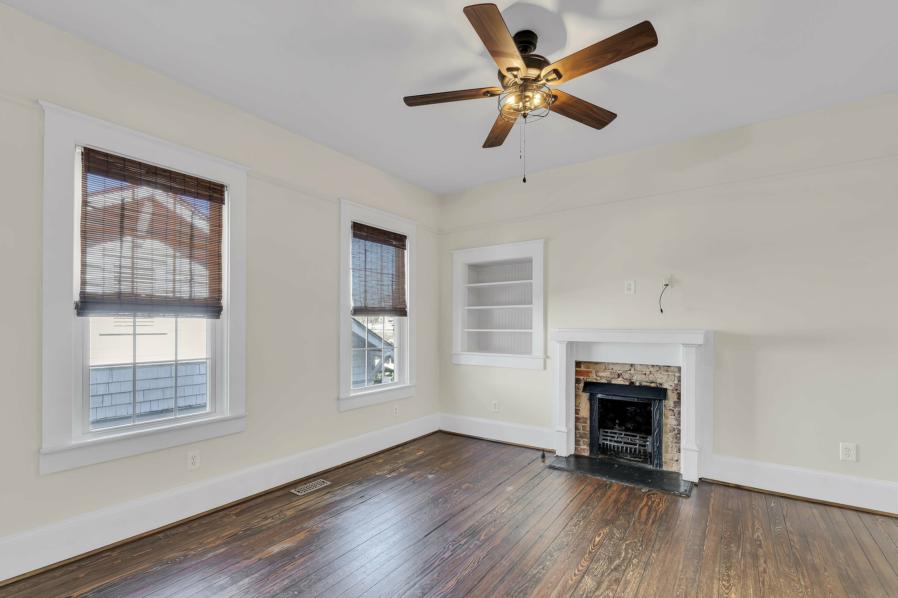 Property Photo: 113 Ebaugh Avenue SC 29607