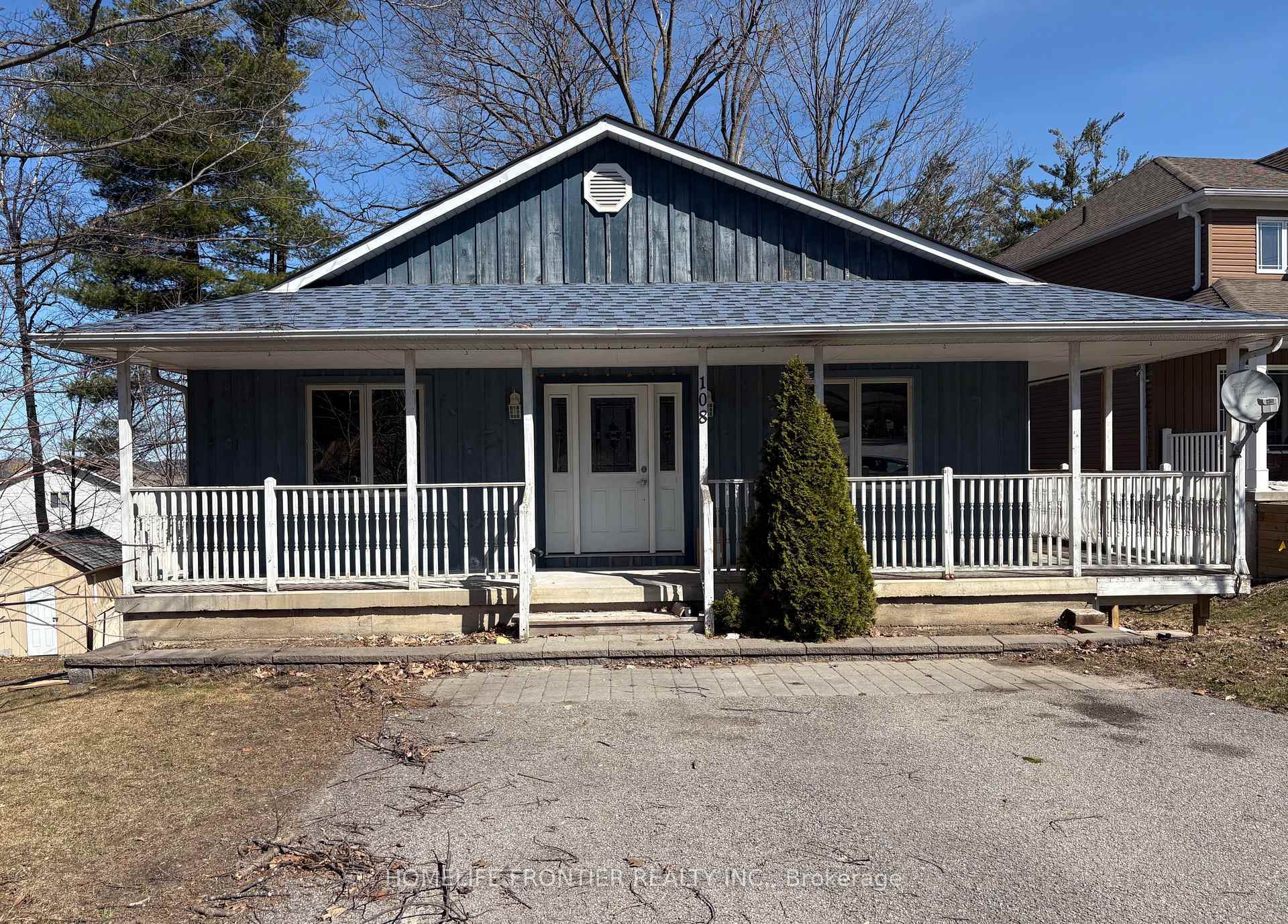 Property Photo: 108 Ardagh Road ON L4N 9B7