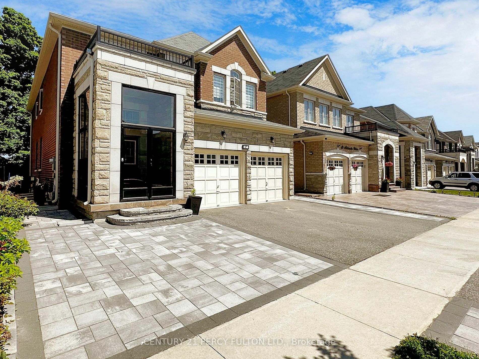 Property Photo:  47 Mohandas Dr  ON L3S 0E5 