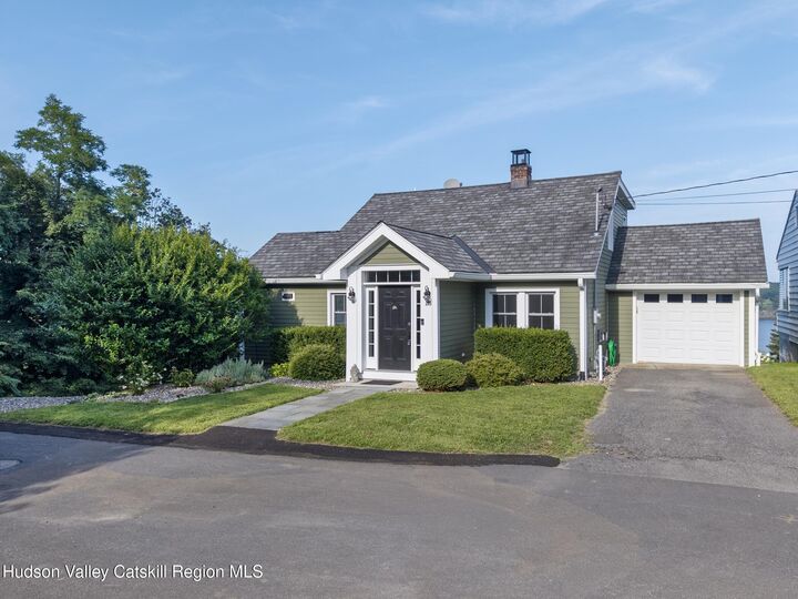 209 Sackett  Port Ewen NY 12466 photo